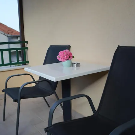 Garden View Apartment