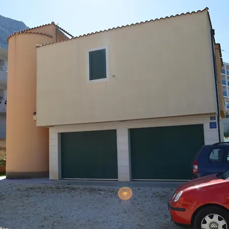 아파트 Garden View *