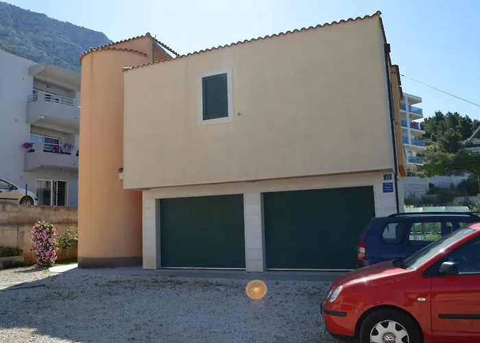 Διαμέρισμα Garden View *