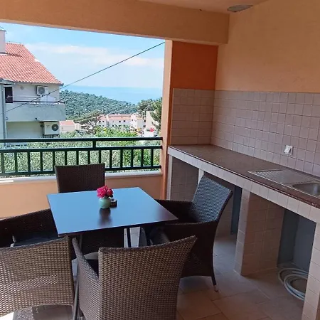 Lägenhet Garden View Makarska