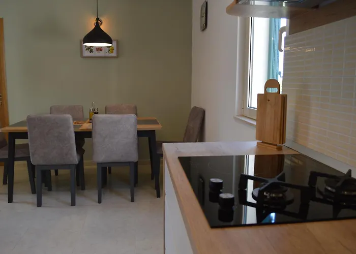 Garden View Apartment Makarska