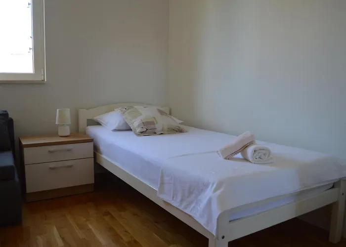 Apartment Garden View